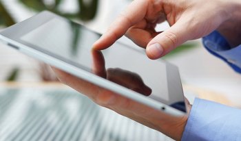 Audioübertragung per Bluetooth® und Steuerung über Laptop, Tablet oder SmartPhone Audioübertragung per Bluetooth® und Steuerung über Laptop, Tablet oder SmartPhone